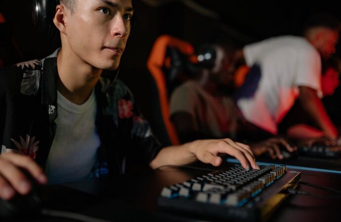 How To Join A Pro Esports Team: Steps For Competitive Gamers